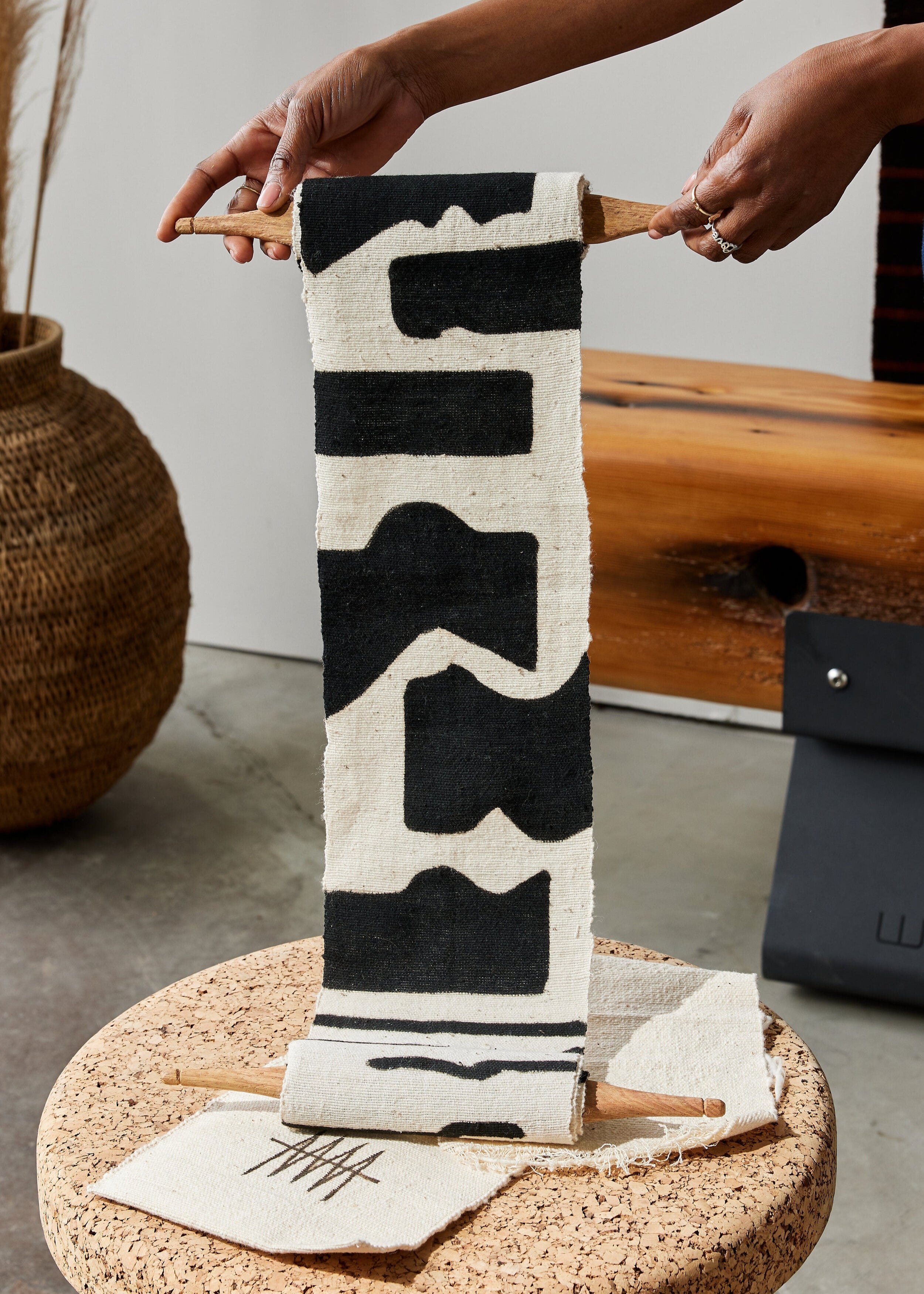 Vibrations Bogolan Wall Totem in White with Black Vibes-2