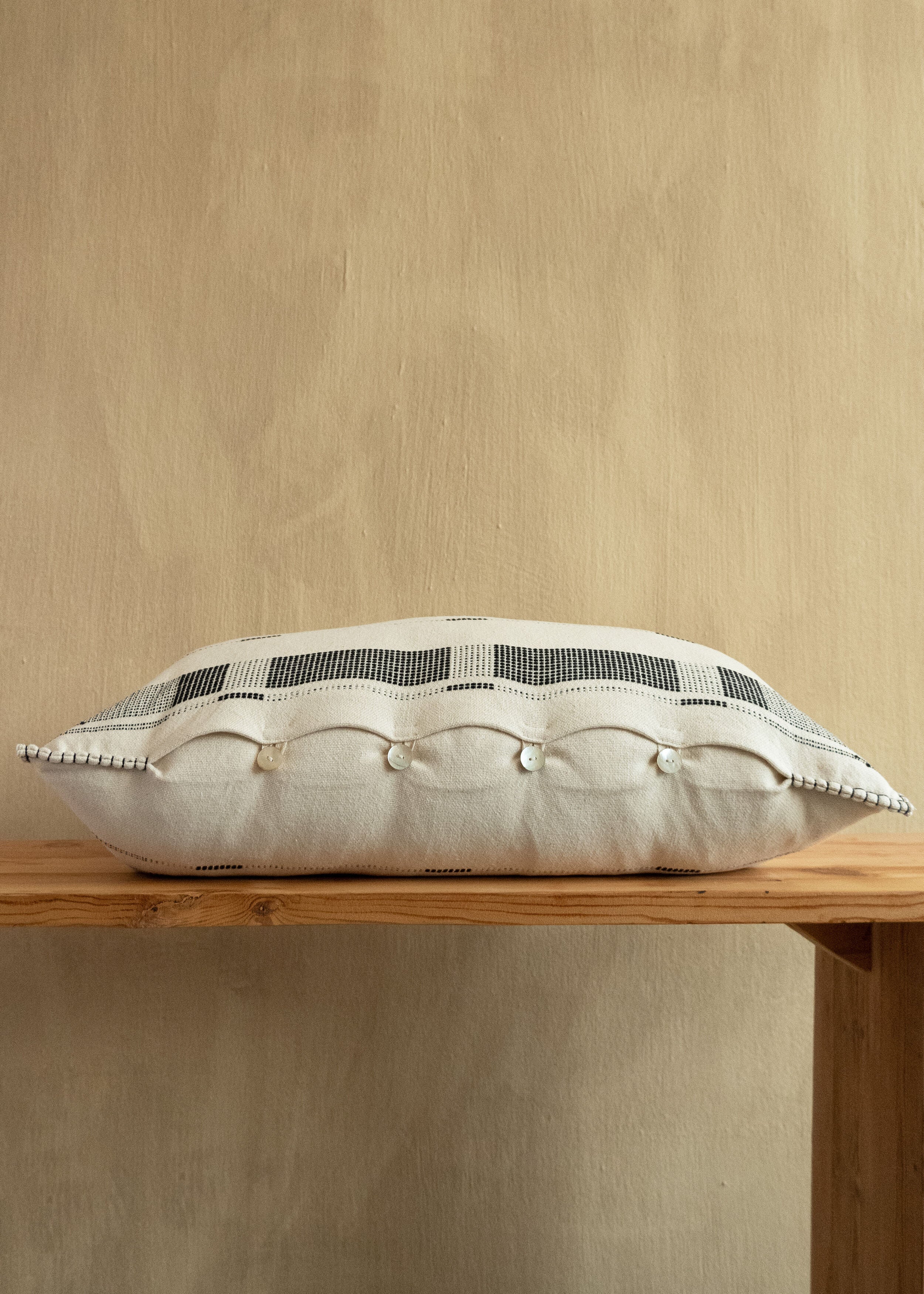 Fulcrum Onyx Oversized Cotton Lumbar Pillow-4