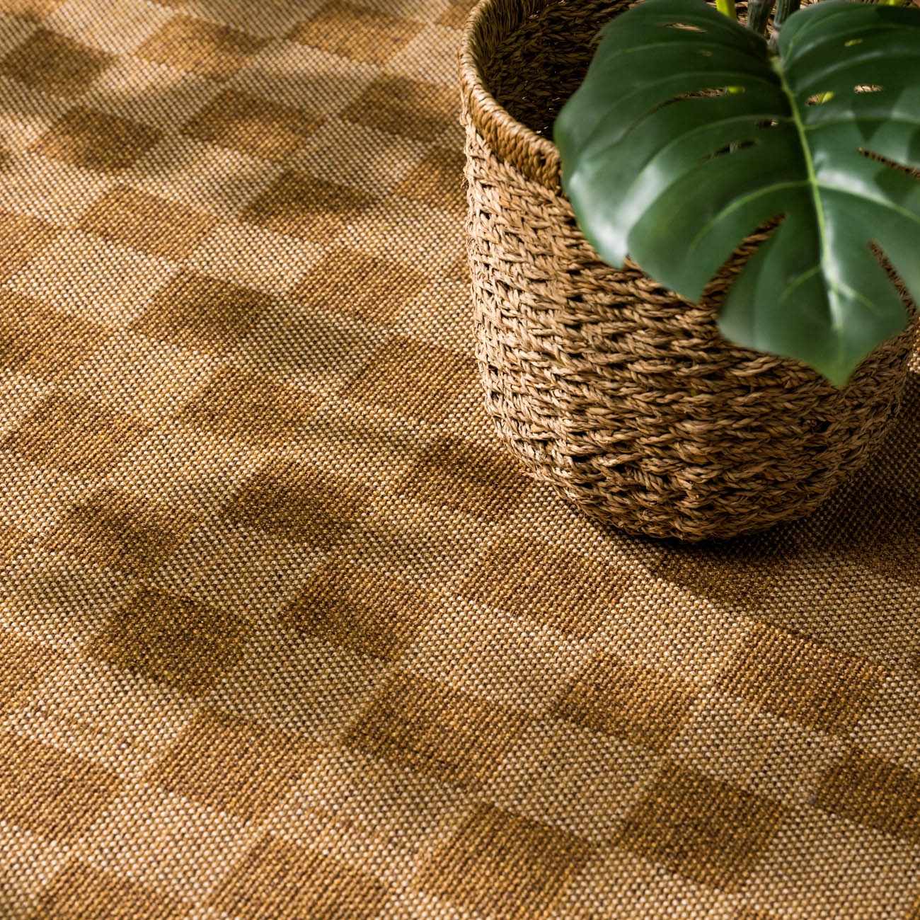 Kuval Checkered Brown Rug-30