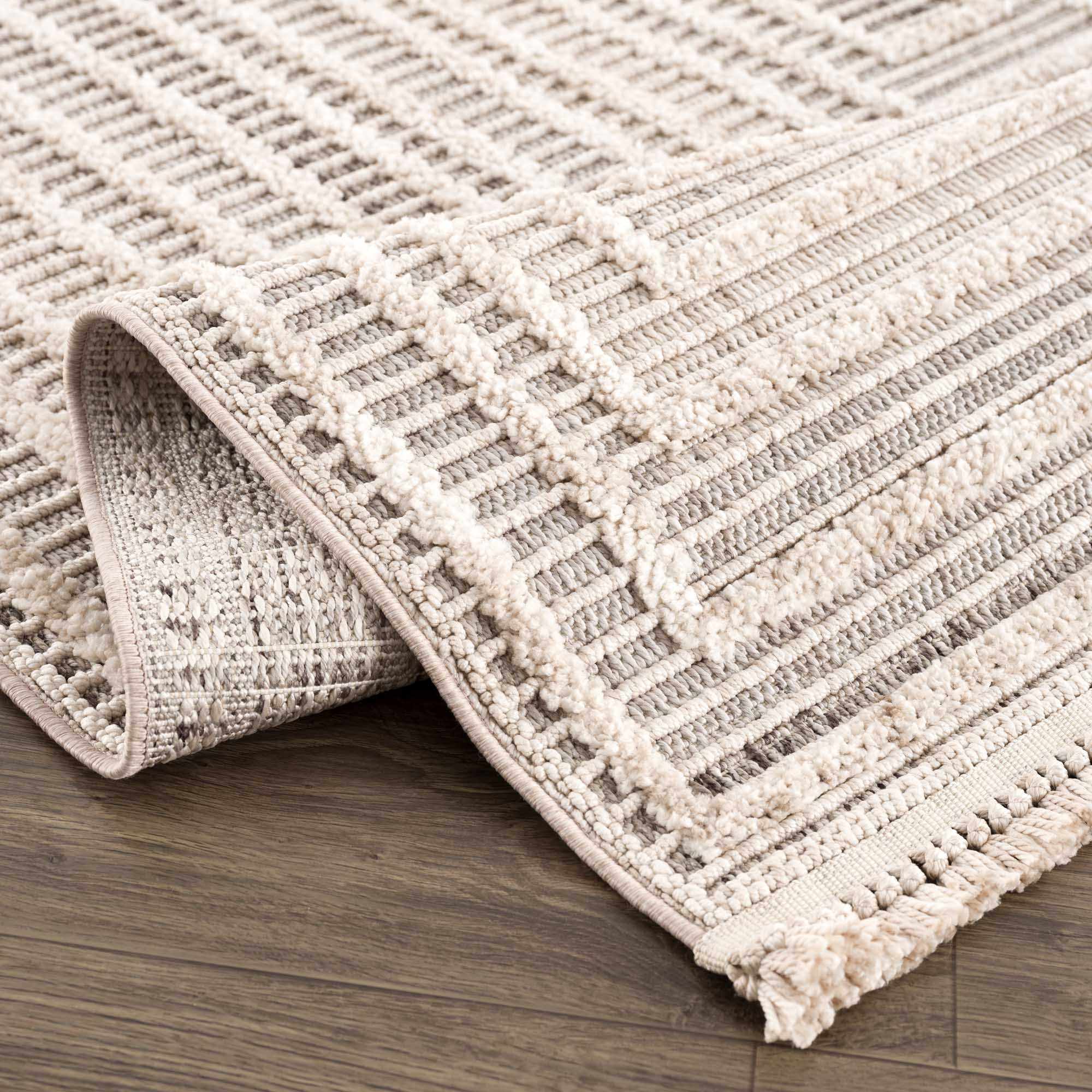 Lunao Area Rug-10