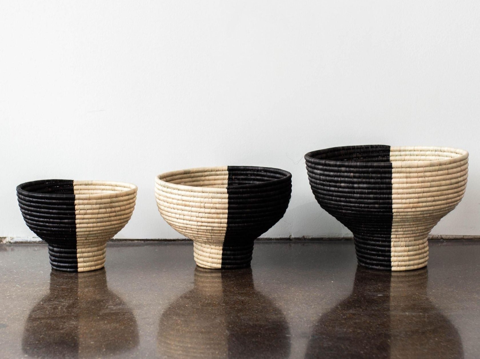 Pedestal Black and Natural Basket Bowl-3