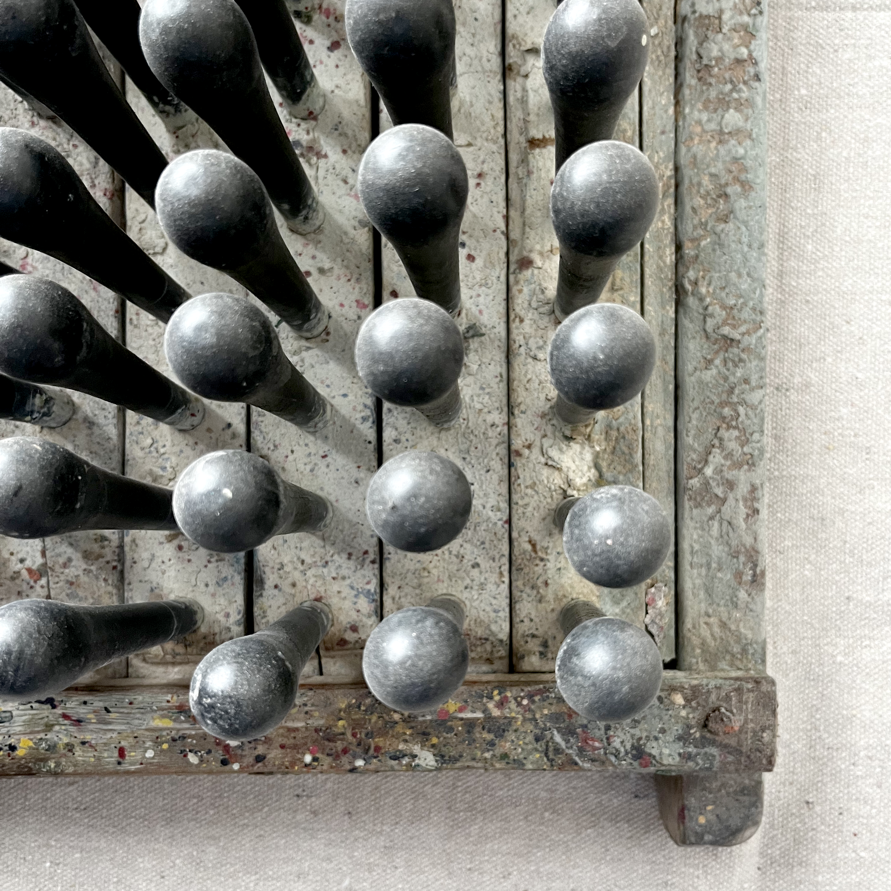 Vintage Balloon Mold Wall Art - Black / Neutral-3